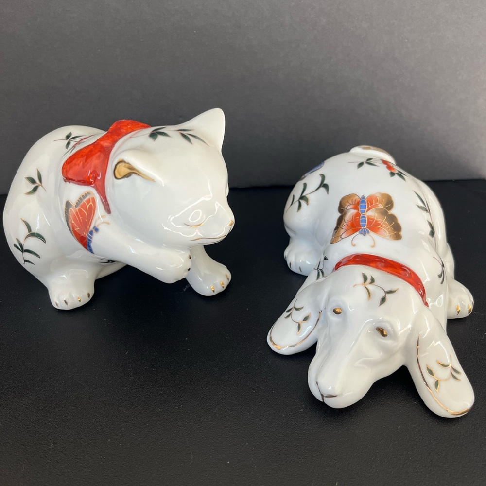 Vintage Porcelain Sleeping Cat and Dog Figurine Set Butterfly Leaf Gold Detail